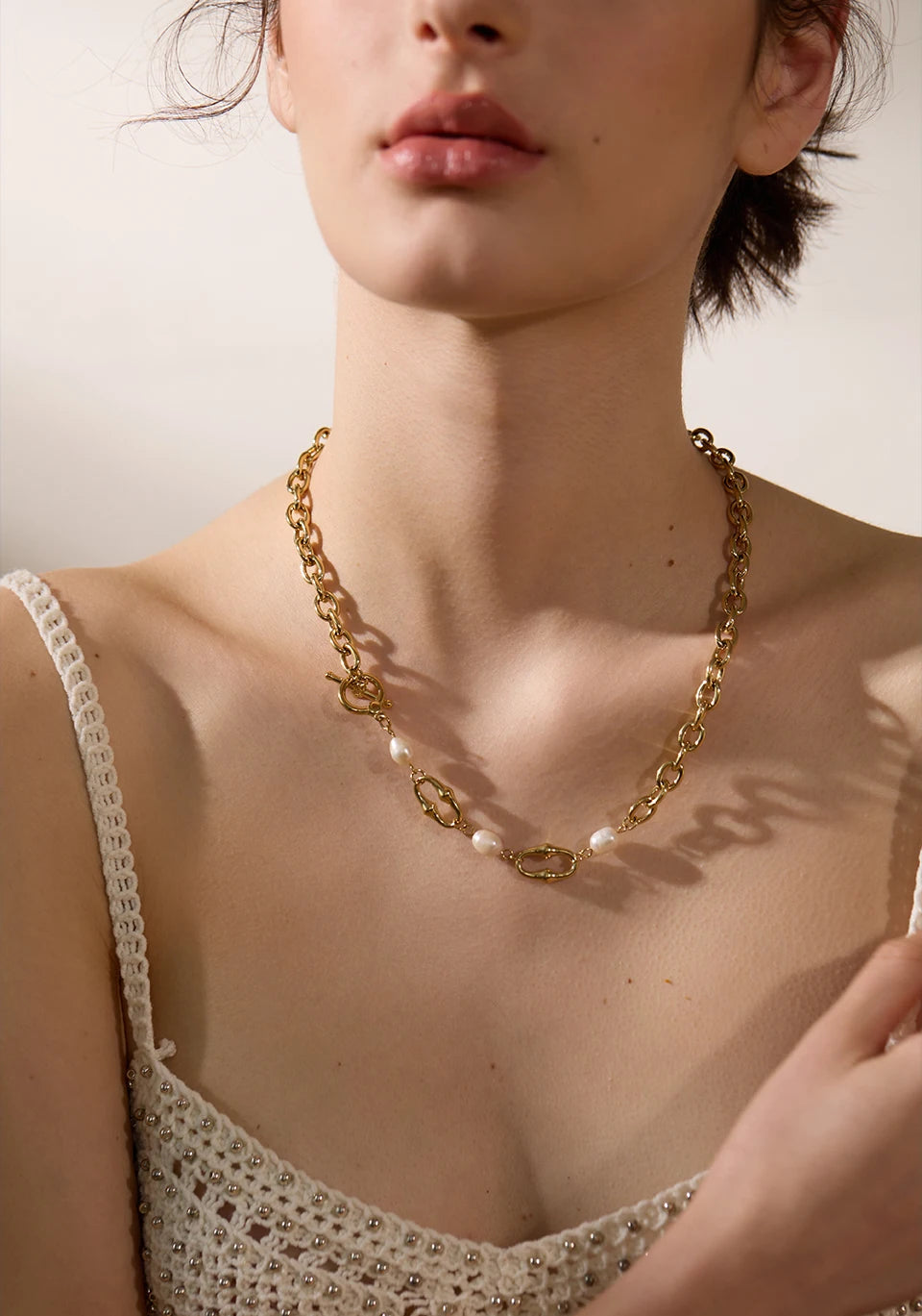 Zariah - Pearl and Metal Chain Necklace