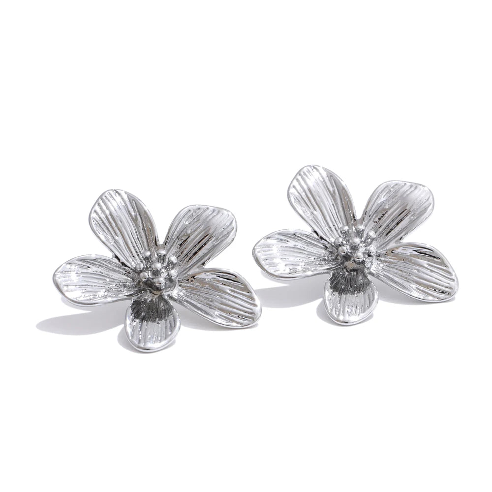 Belladonna - Metal Flower Stud Earrings