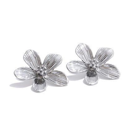 Belladonna - Metal Flower Stud Earrings