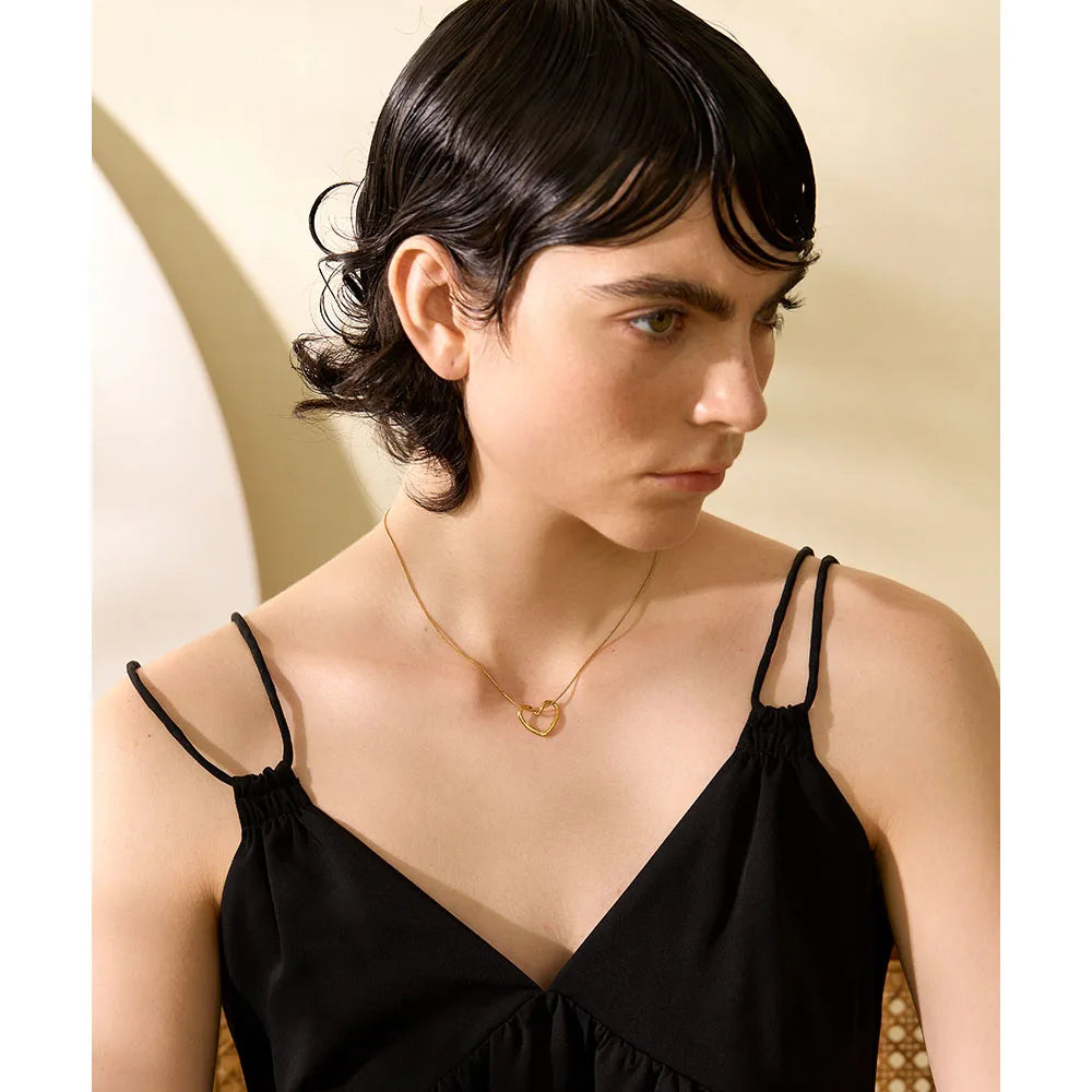 Isolde - Heart Hollow Pendant