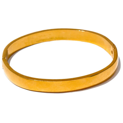 Chloé - Smooth Minimalist Bracelet