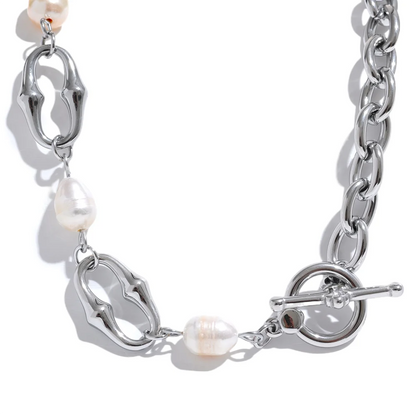 Zariah - Pearl and Metal Chain Necklace