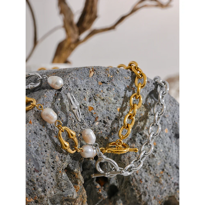 Zariah - Pearl and Metal Chain Necklace