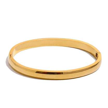 Chloé - Smooth Minimalist Bracelet
