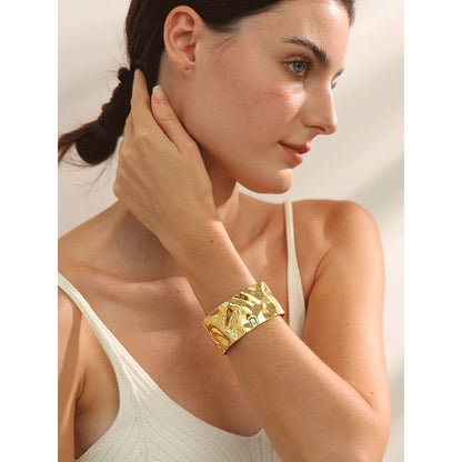 Stella Maris - Wide Cuff Open Bracelet